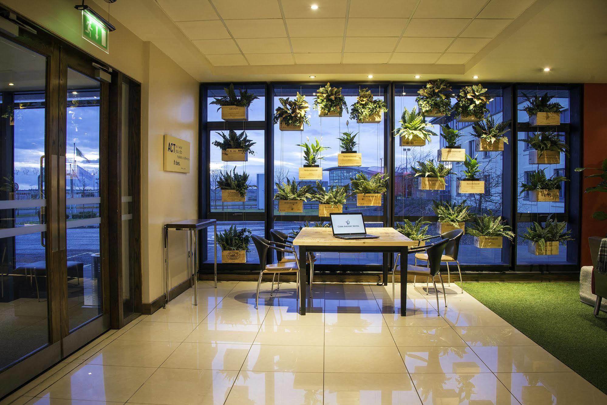 Cork Airport Hotel Dış mekan fotoğraf